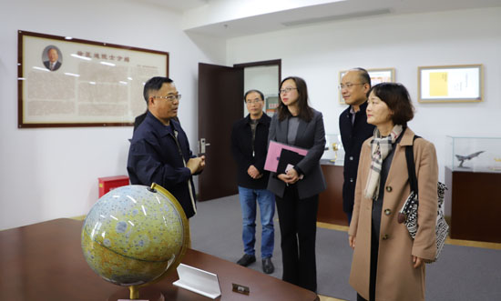 久隆模范中学校长图片